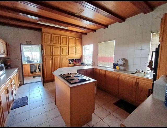 4 BEDROOM HOUSE FOR SALE IN LAUDIUM
